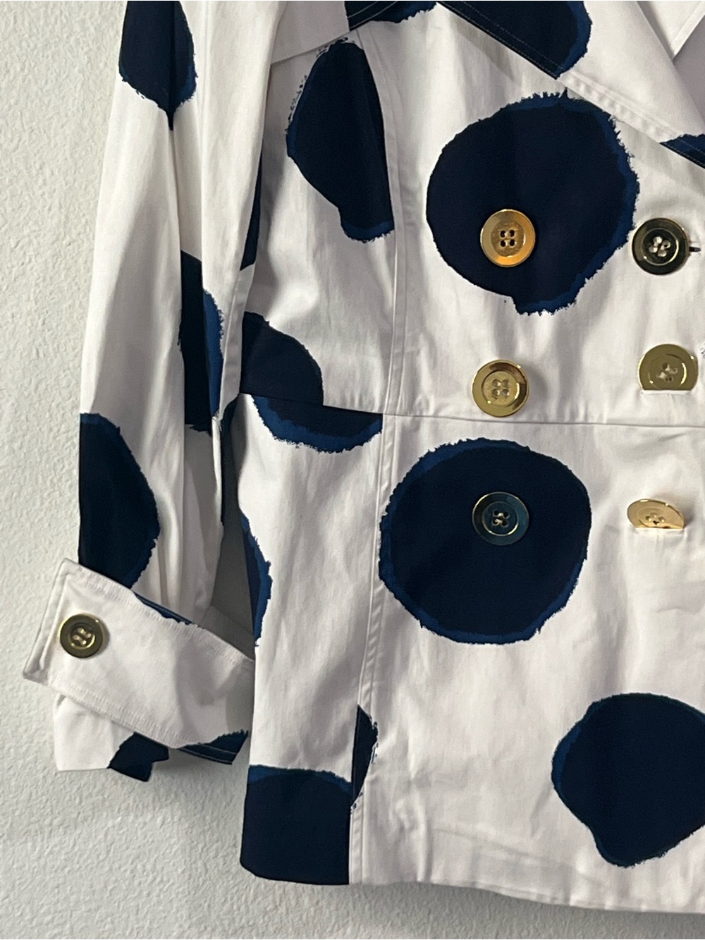 just be White Trench Coat with Black Polka Dots and Gold Buttons, Size XL - Picture 4 of 13